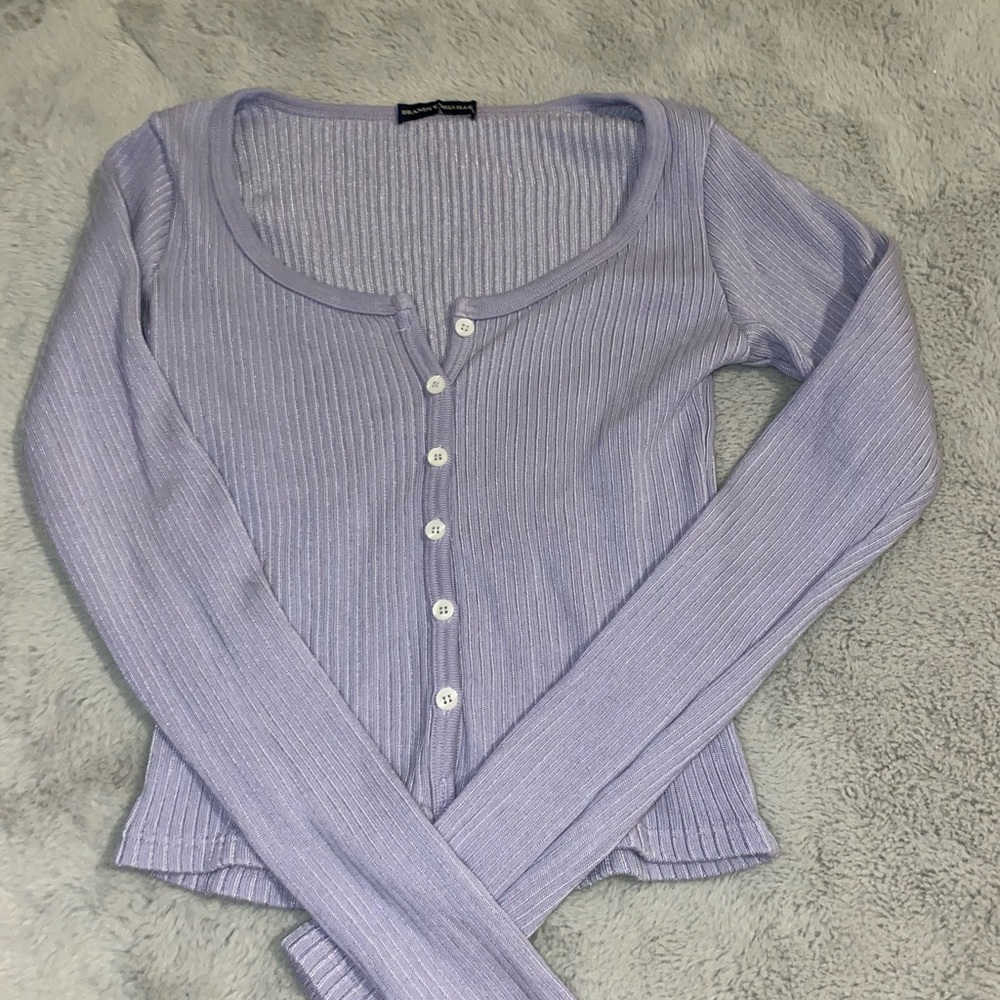 NEVER WORN BEFORE brandy melville shirt